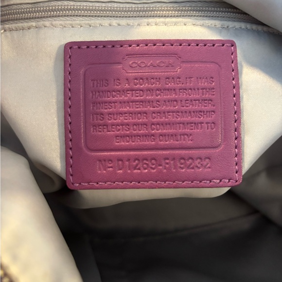 Coach D1269-F19232 Penelope Signature Sateen Pocket Hobo in Purple Jacquard VGUC - Picture 10 of 14